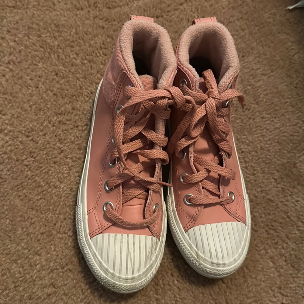 Used little girls platform converse size 2